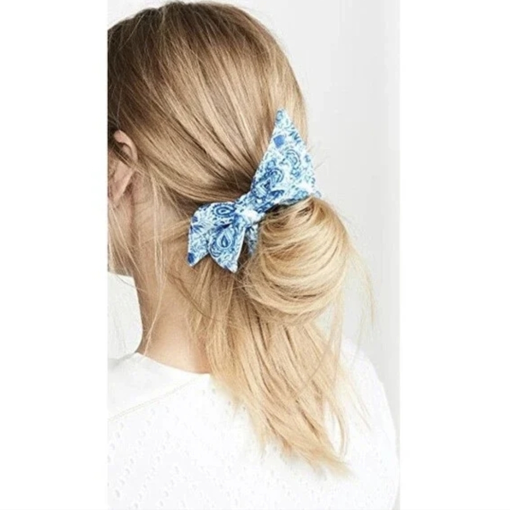 Hemant & Nandita‎ Hair Tie in Blue/White Floral NWT
